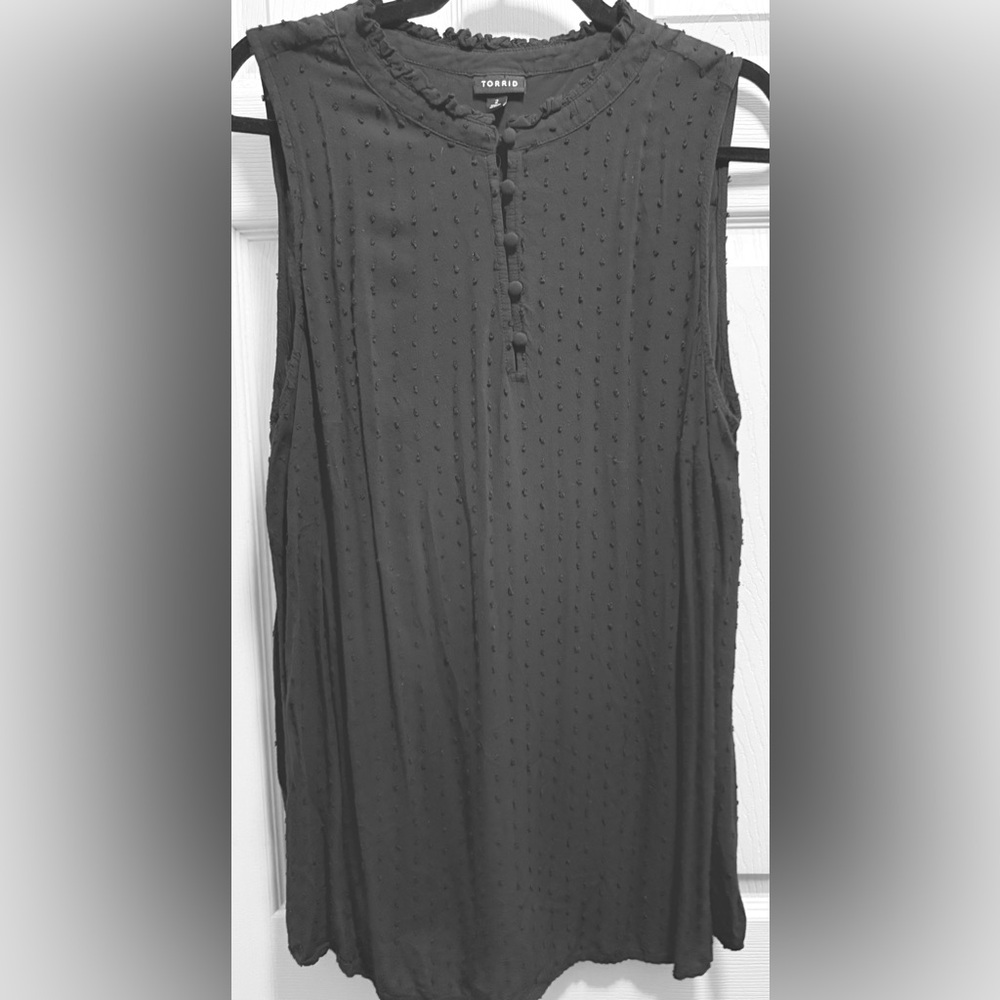 Torrid Black Sleeveless Textured Blouse